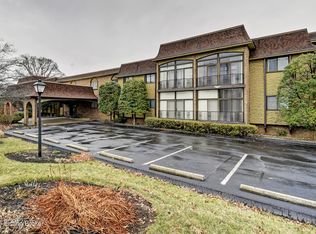 1602 Gardiner Ln APT 131, Louisville, KY 40205