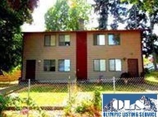 922 W 14th St, Port Angeles, WA
