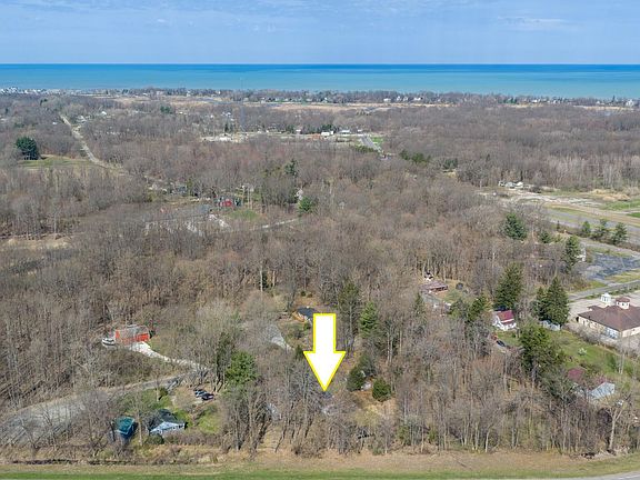 2nd image of 17859 Behner Rd