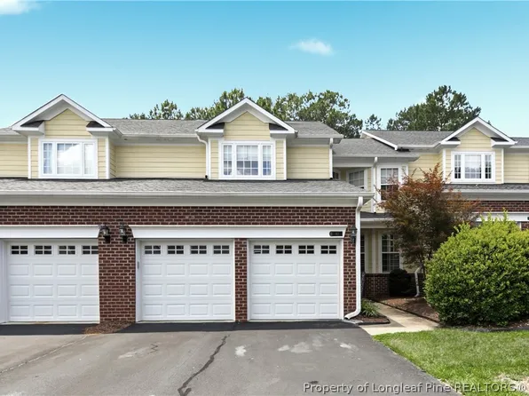82 Pine Hawk Dr, Spring Lake, NC 28390