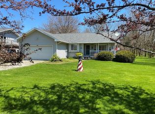 135 Glacier Cv, Put In Bay, OH 43456