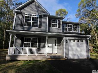 338 Holbrook Rd, Ronkonkoma, NY 11779