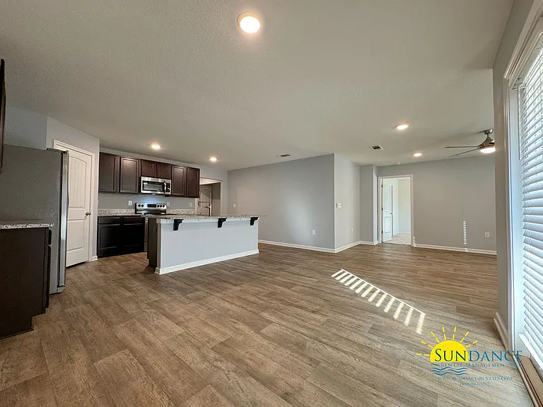 813 Moorhen Way — Photo 2