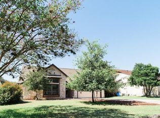 39 Palmer Ln, Wimberley, TX 78676
