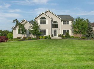 133 Creamery Pond Rd, Chester, NY 10918