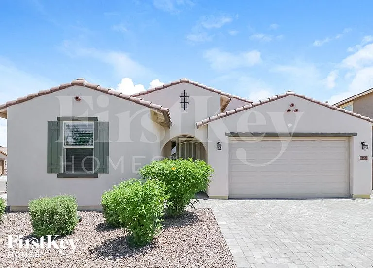 13581 N 141st Ln — Photo 1