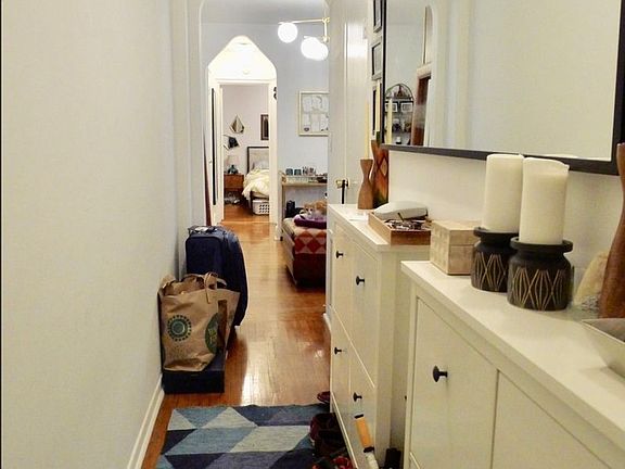 3rd image of 415 W 24th St APT 2G
