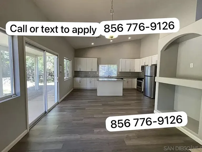 294 Woodcrest Dr — Photo 4