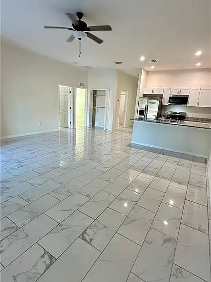 3301 SW 15th Pl — Photo 5
