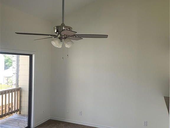 5th image of 1020 W Mcneese Street