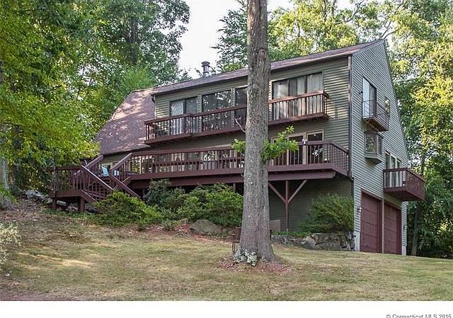 2nd image of 329 Amity Rd