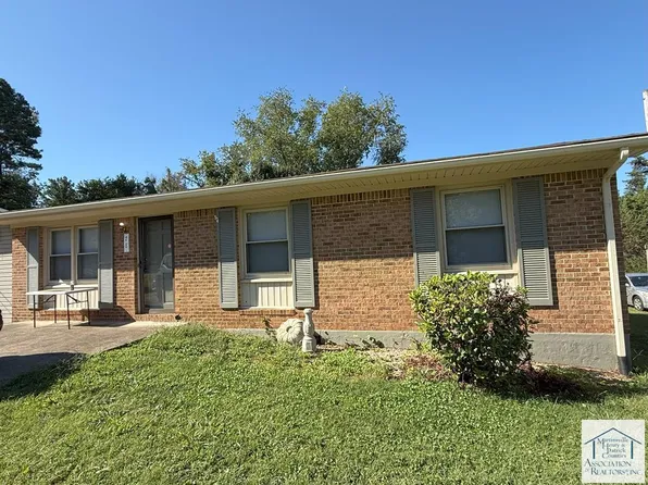 78 Roosevelt Dr, Ridgeway, VA 24148