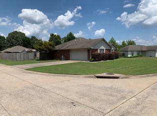 5160 Limestone Dr, Conway, AR 72034