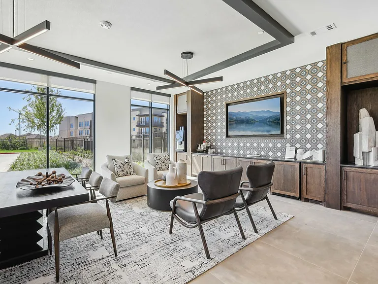 The Palo Apartments