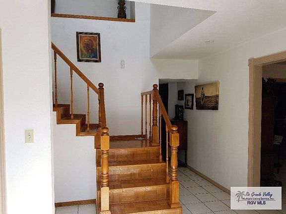 5th image of 24020 Russell Ln