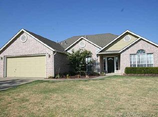 11704 N 111th East Ct, Collinsville, OK 74021