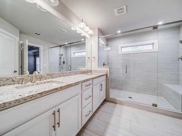 1363 Harris Way NE — Photo 52