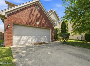 11405 Walnut Farm Pl, Louisville, KY 40229