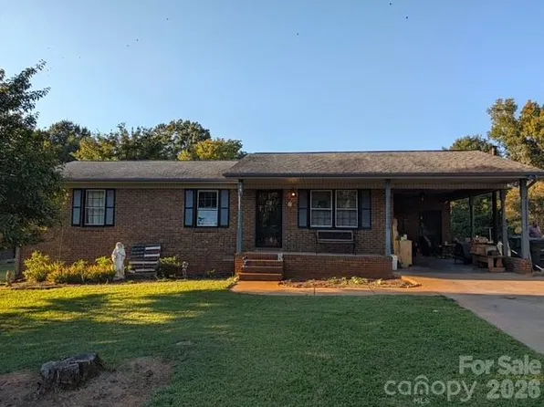 106 Holland Dr, Shelby, NC 28152