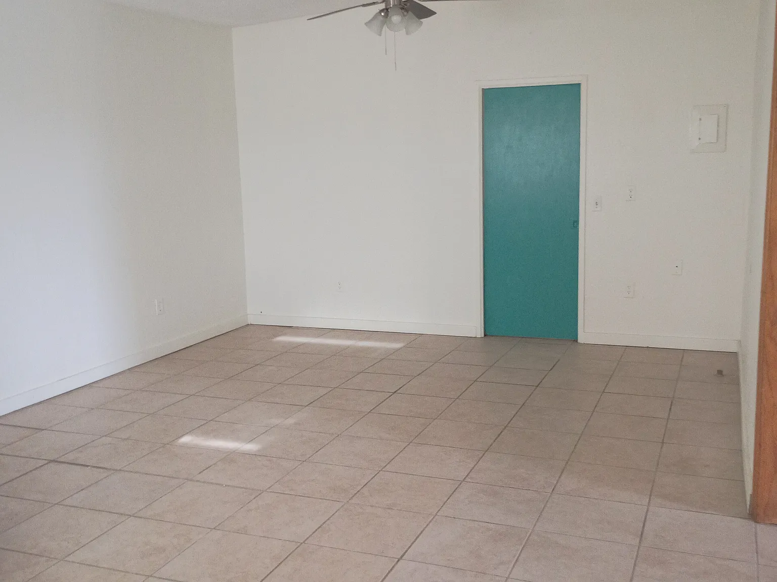 5426 Old Woman Springs Rd — Photo 2