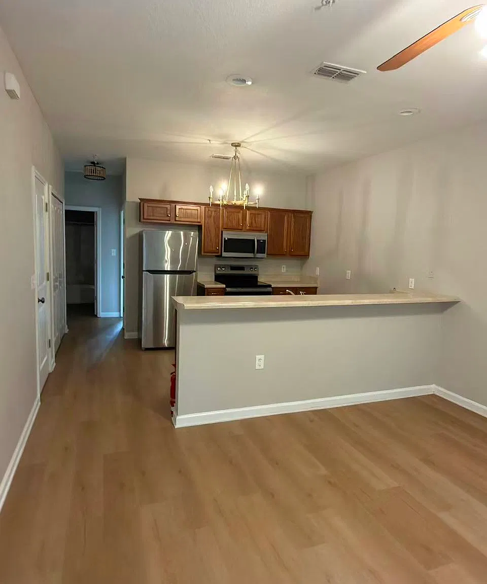 3 bed, 1240 sqft, $1,500 — Photo 1