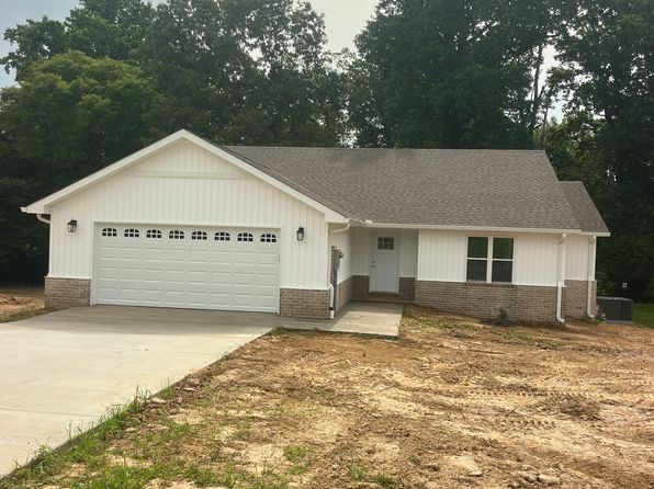 55 Hillcrest Dr