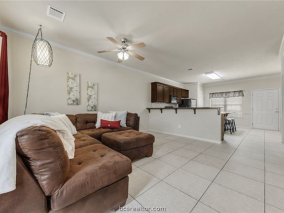 4th image of 118 Forest Dr