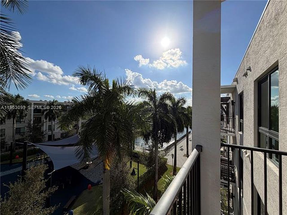 1st image of 4640 SW 84th Ave #47
