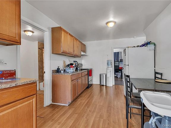 4th image of 106 Leila Street