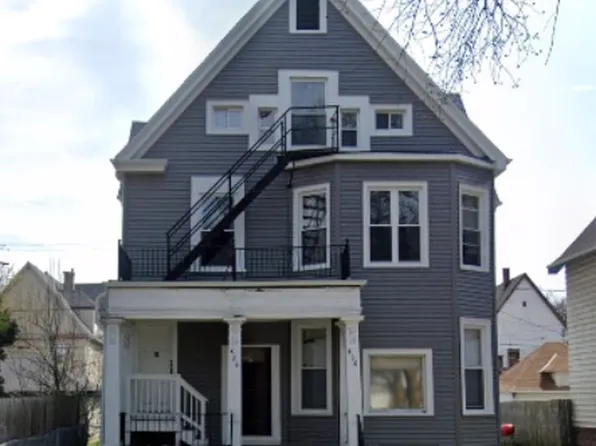 830 S 19th St #5, Milwaukee, WI 53204