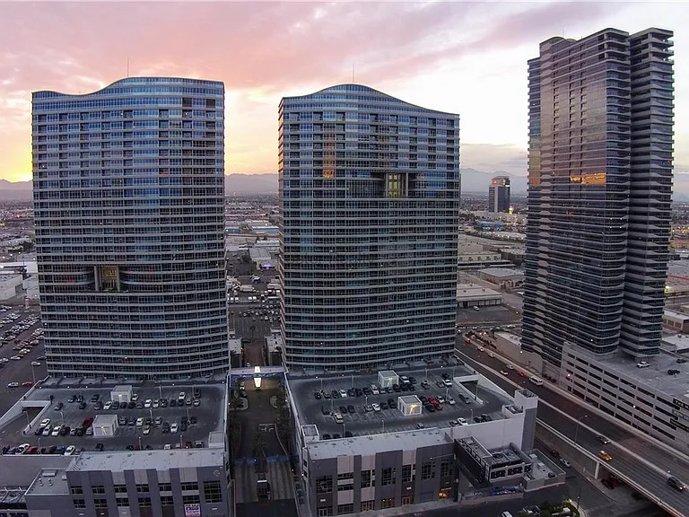 4525 Dean Martin Dr #1405 — Photo 1