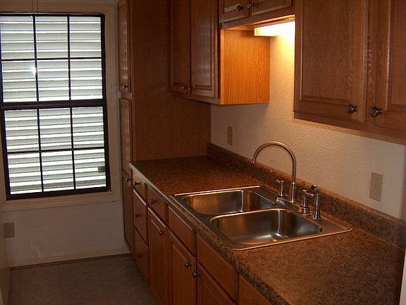 5th image of 1412 55th St