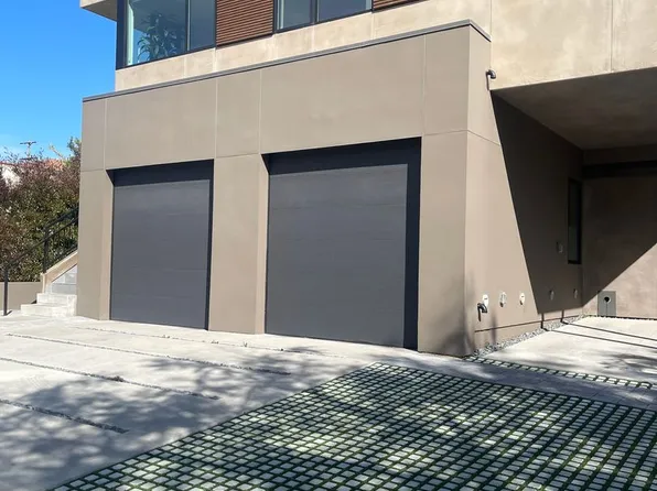 1542 N Hoover St, Los Angeles, CA 90027