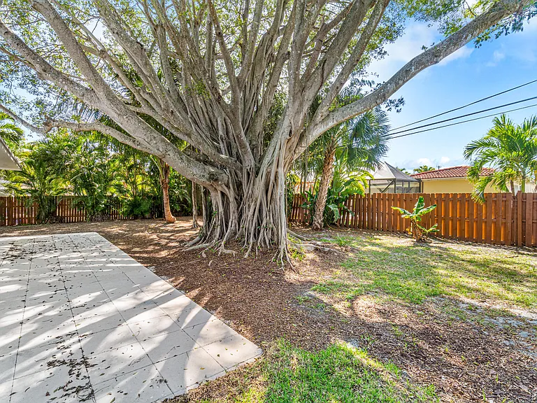 1188 W Camino — Photo 20