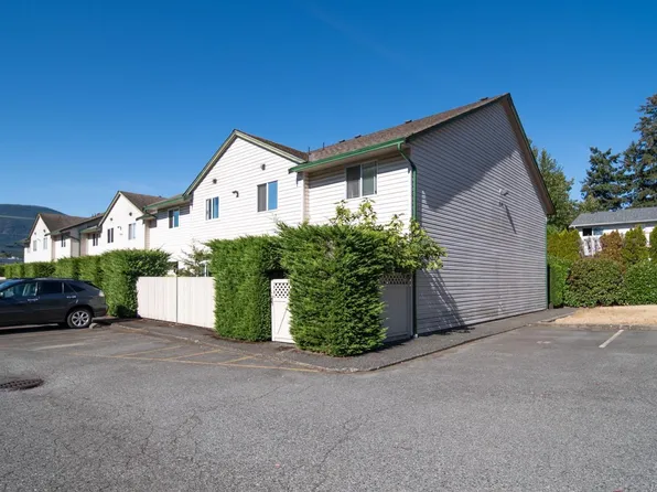 1906 Bowen Rd #6, Nanaimo, BC V9S 5S6