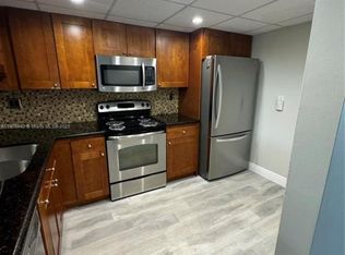 9050 NW 28th St, Pompano Beach, FL 33065