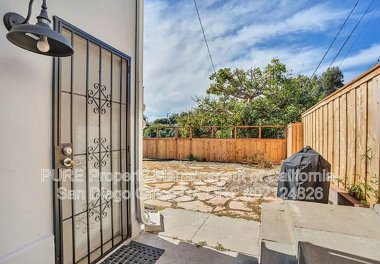 3056 Nile St — Photo 3