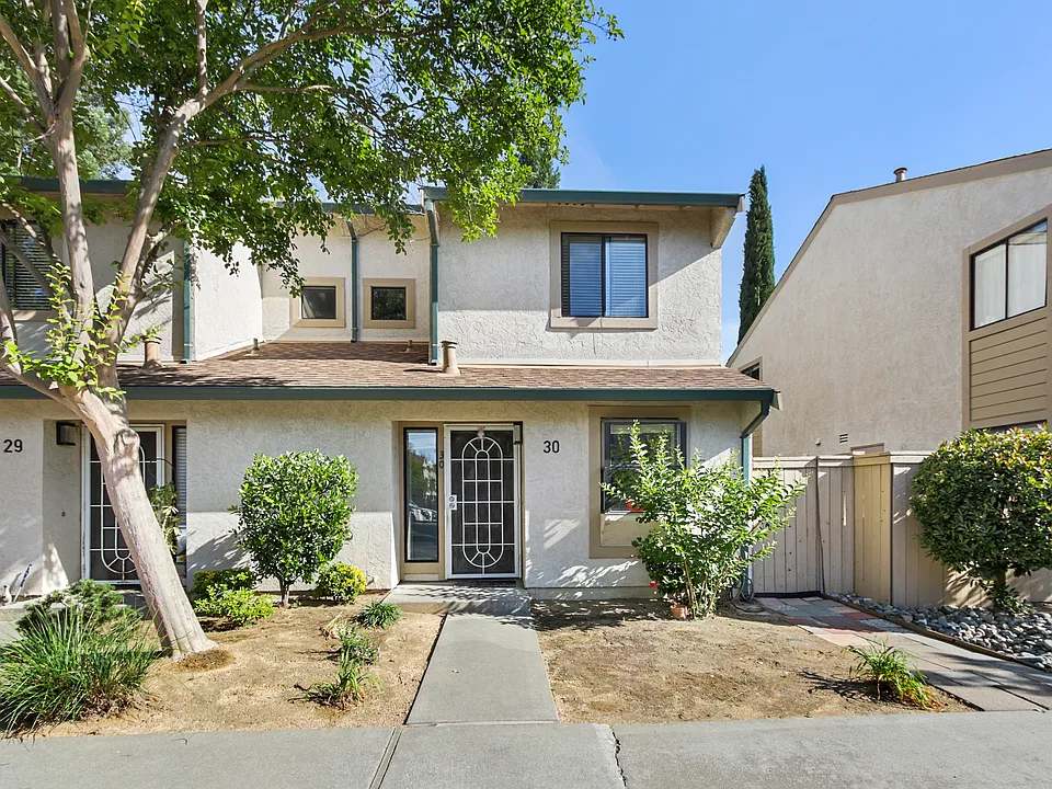 2128 Bueno Dr #30
