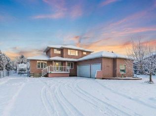 512 W 11th St, Cypress County, AB T1B0K4