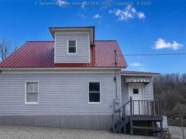 86 Water St, Salem, WV 26426