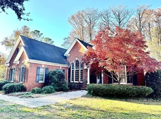 204 Oxford Rd, Greenville, NC 27858