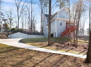 15 Swallow Dr SE, White, GA 30184