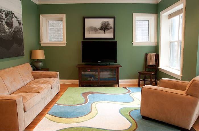 Living room (18x13)