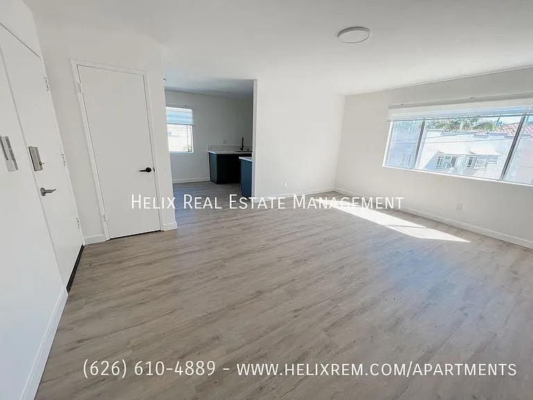 1313 Huntington Dr #5 — Photo 4