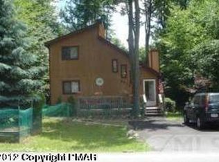 940 Country Place Dr, Tobyhanna, PA