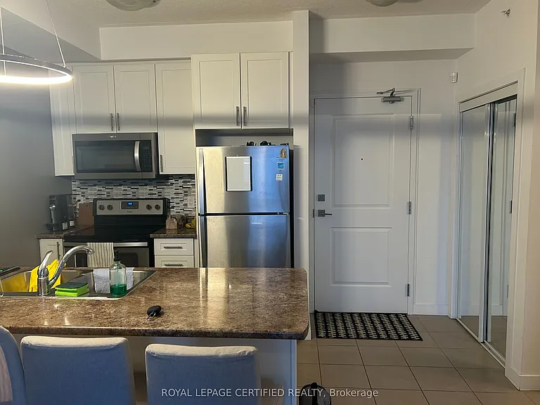 35 Southshore Cres #201 — Photo 9