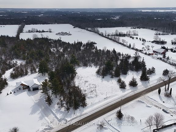 4th image of 102 Dewey Rd