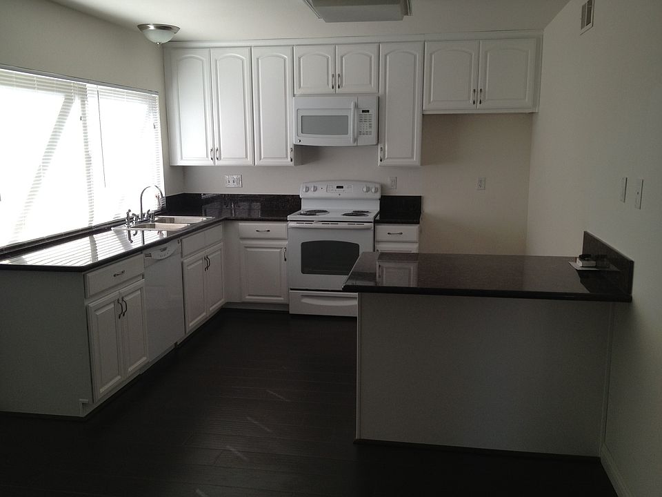 2nd image of 3418 E Delilah St