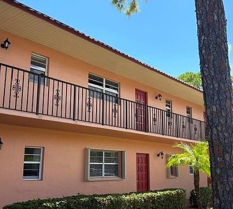3rd image of 1953 SW Palm City Rd APT G
