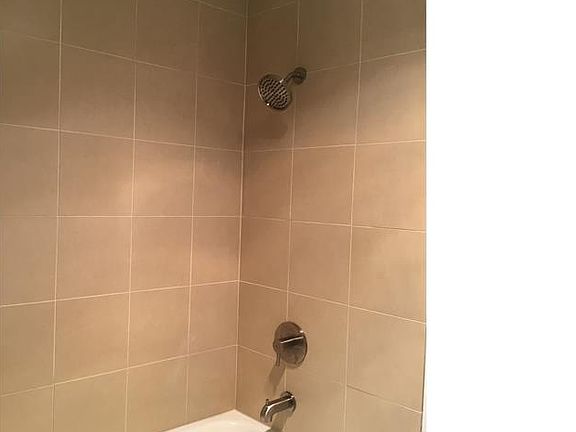 4th image of 6503 S 153rd St APT 1